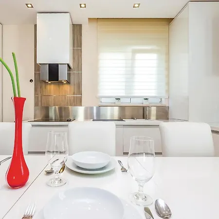 Beautiful In With Wifi Apartment *