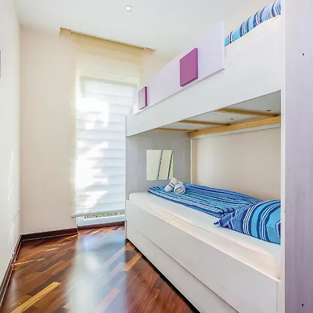 Beautiful In With Wifi Apartment