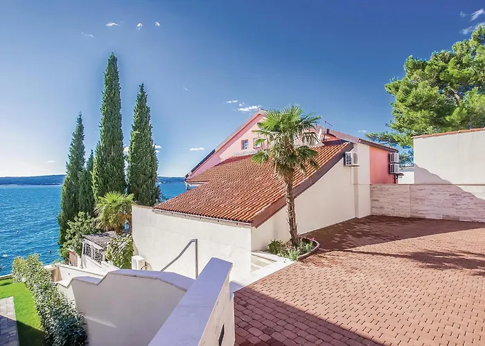 דירה Cozy In With Wifi *